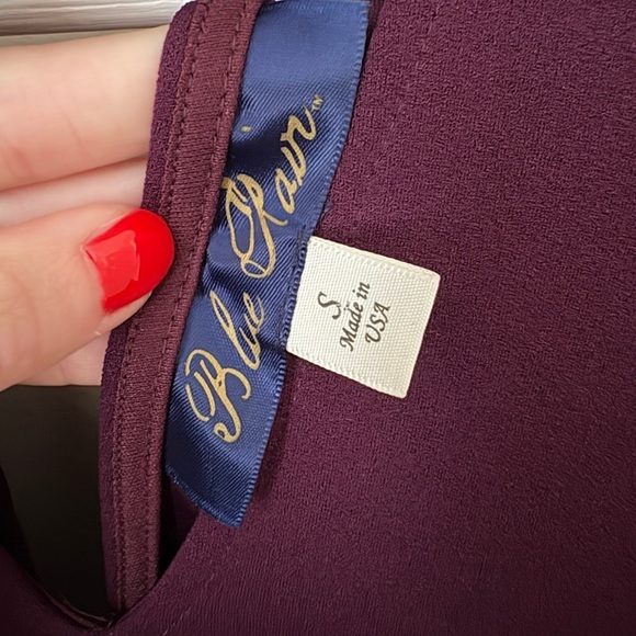 Francesca's Collections Plum Blouse with Ruffled Sleeves - Picture 2 of 3